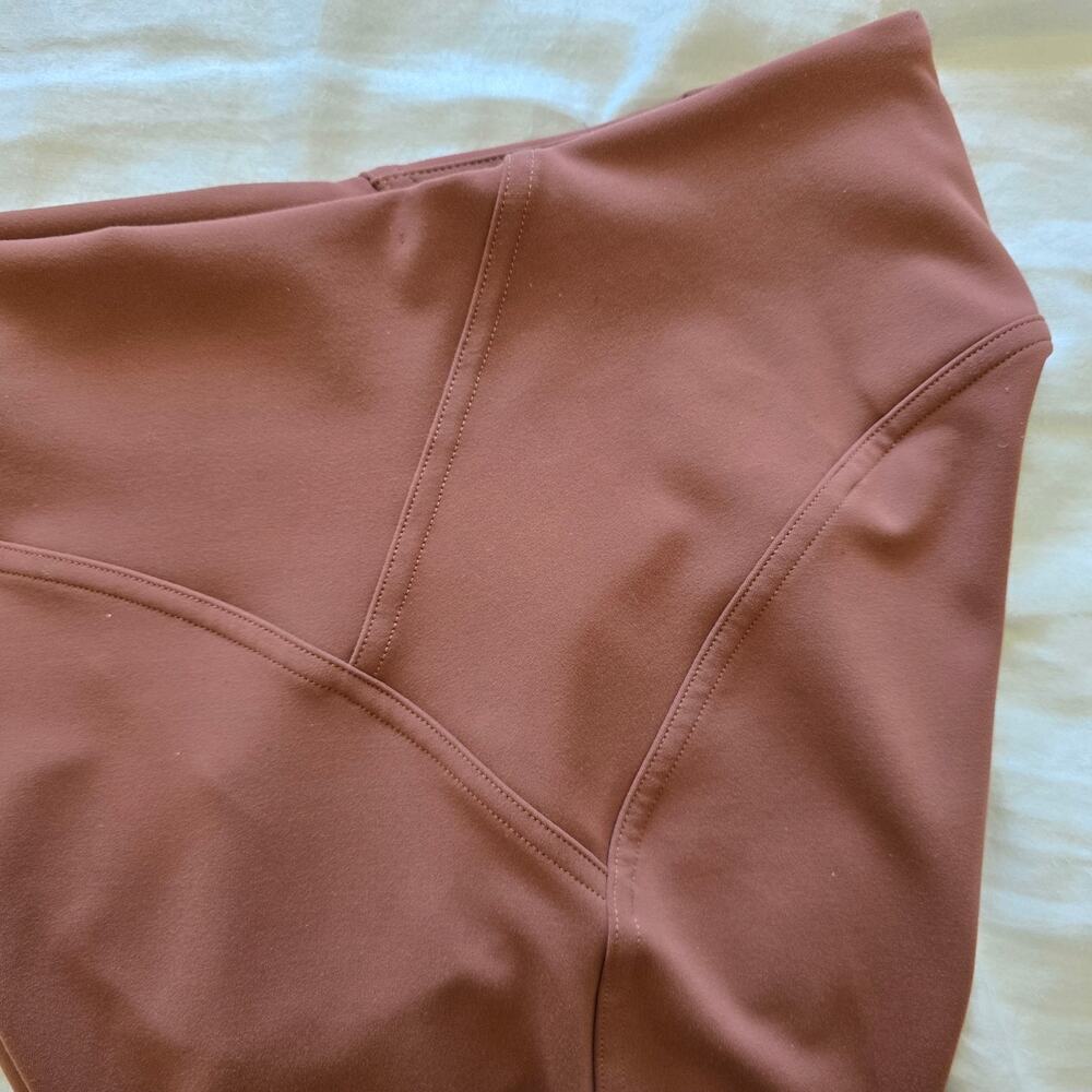 Lululemon InStill High-Rise Tight 25" Size 6 Ancient Copper Yoga Athleisure - Picture 7 of 11